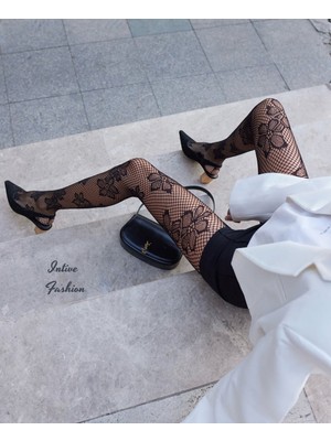 Intive Lingerie Intive Fashion Jane Büyük Çiçek Desenli File Modern Külotlu Çorap (Bordo-Siyah)