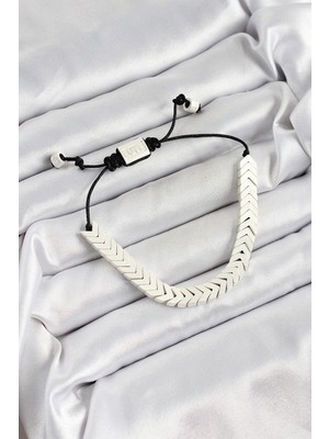 Azrlya Pirinç Asansörlü Beyaz Juju Kadın Bileklik - Lisinya