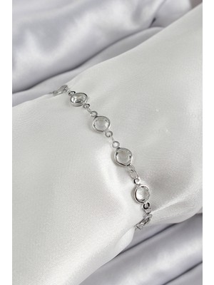 Azrlya Pirinç Gümüş Renk Zirkon Taşlı Bileklik - Lisinya