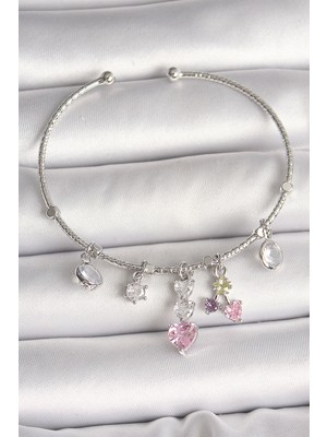 Azrlya Pirinç Gümüş Renk Sallantı Zirkon Taşlı Kalp Figür Charm Kadın Bileklik - Lisinya