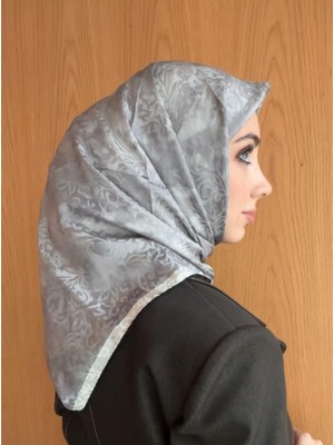 Aker  Defolu Ipek Jakarlı Sura Eşarp  7208407 - 411 Gri Çiçek Desen