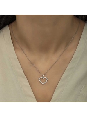 Şems Kamer Gümüş Işıltılı Taşlı Kalp Kolye