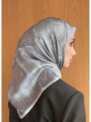 Aker Jakarlı Sura Ipek Eşarp 7208405 - 311 SYR52627 Gri Gümüş Simli Desen