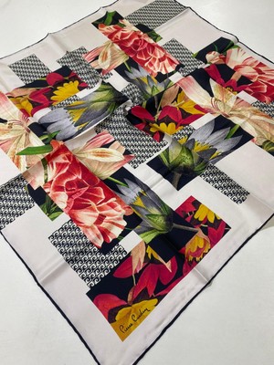 Pierre Cardin Tivil Ipek Eşarp Ist 8527438-912 Siyah-Kırmızı Çiçekli Desen