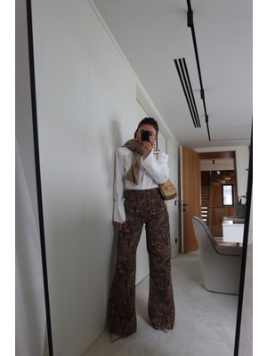 Özge Özgenç Karışık Desenli Geniş Paça Pantolon