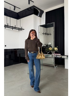 Özge Özgenç Taşlamalı Bootcut Jean