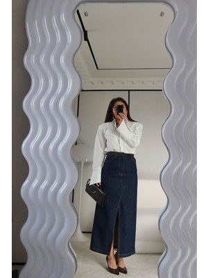 Özge Özgenç Beli Süet Detaylı Önden Yırtmaçlı Denim Etek