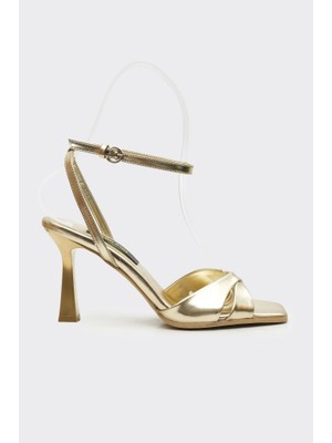 Derinet Bilekten Bantlı Burnu Açık Kadın Abiye Ayakkabı