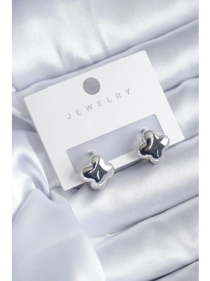 İsmiyle Al Gümüş Renk Yonca Model Pirinç Kadın Küpe