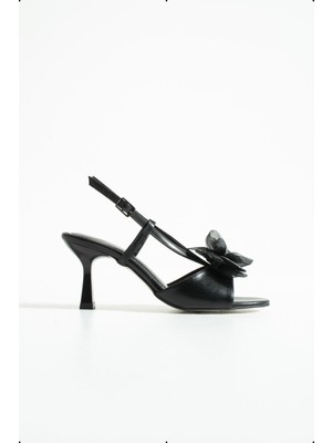 Kadın Aksesuralı Topuklu Sandalet Noa - Siyah