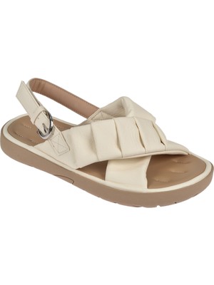 Guja Esnek Tabanlı Yumuşak Kadın Sandalet GJ-26Y461   Bej