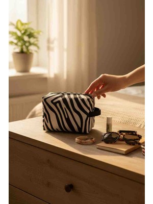 Pirene Arts Zebra Chic Organizer , Makyaj Çantası