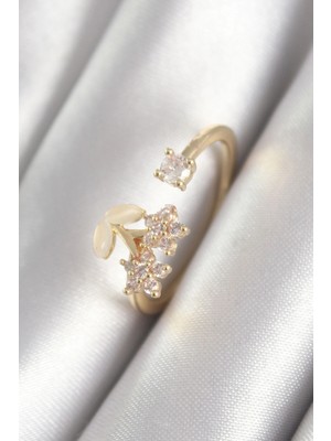 İsmiyle Al Pirinç Gold Renk Zirkon Taşlı Çiçek Model Kadın Yüzük