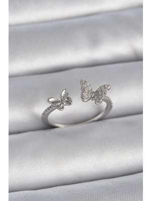 İsmiyle Al Pirinç Gümüş Renk Ayarlanabilir Zirkon Taşlı Kelebek Model Kadın Yüzük