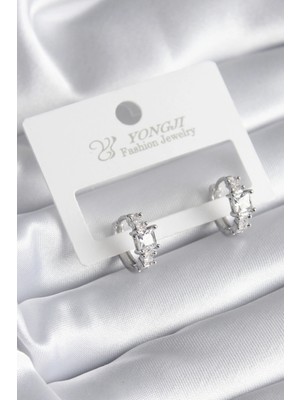 İsmiyle Al Pirinç Gümüş Renk Zirkon Taşlı Kadın Küpe