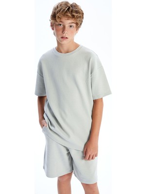 Lc Waikiki Gri Bisiklet Yaka Erkek Çocuk Tişört Kısa Kol Loose Fit Modeli