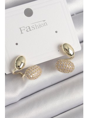 İsmiyle Al Pirinç Gold Renk Zirkon Taşlı Bombeli Model Kadın Küpe