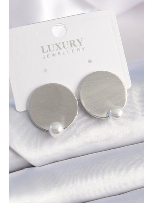 İsmiyle Al Pirinç Gümüş Renk Plaka Model Inci Detay Kadın Küpe