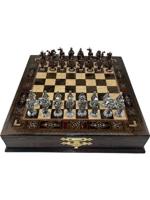 Gifthome Premium Orta Boy Metal Osmanlı & Ingiliz Satranç Takımı  ve Sandıklı Masif Ahşap Satranç Tahtası (28X28X5,5 Cm.)