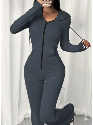 Indispensablely Kadın Uzun Kollu Kapşonlu Bağcıklı Önü Fermuarlı Viskon Iki Iplik Bluz ve Pantolon Ikili Takım