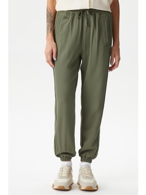 Lacoste Women's Jogger Fit Pant Kadın Dokuma Eşofman Altı Haki