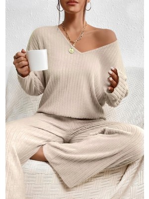 Indispensablely Kadın Uzun Kollu V Yakalı Şardonlu Kaşkorse Bluz ve Pantolon Ikili Takım