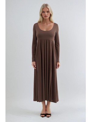 Lijuri Derin Yakalı ve Yırtmaçlı Modal Kumaş Elbise 2033