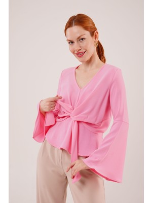 Indispensablely Ön Bağlamalı Volan Kol Pembe Bluz