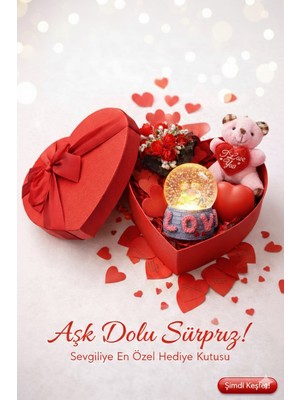 Kesene Sevgiliye Romantik Hediye Kutusu Işıklı Kalp ve Kar Küresi Peluş Ayıcık ve Gül Buketi Hediye Seti 01