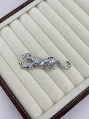 Luseda İthal Mavi Taş Detaylı Gümüş Panter Broş