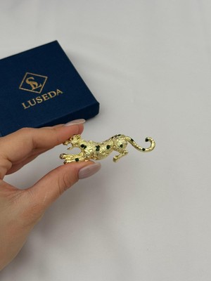 Luseda İthal Yeşil Taş Detaylı Gold Panter Broş