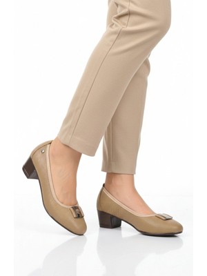 Pierre Cardin Bej Kadın Kısa Topuklu Ayakkabı PC-54940 Z