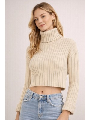 İnce Moda Giyim Kadın Balıkçı Yaka Crop Triko Kazak
