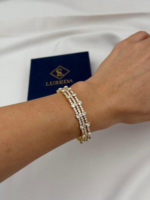 Luseda VIP Üç Sıralı İri Taşlı Gold Kelepçe Bileklik
