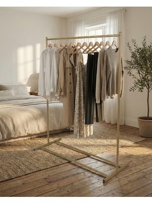 Metaliz Gold Metal Konfeksiyon Askısı - Minimalist Elbise Askılığı - Butik Tipi Eşek Askı