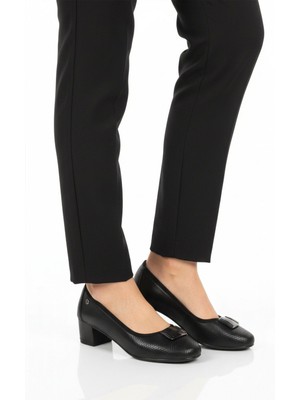 Pierre Cardin Siyah Kadın Kısa Topuklu Ayakkabı PC-54940 Z