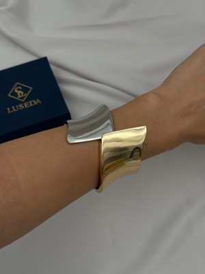 Luseda Dalga Formlu İki Renk Kelepçe Bileklik
