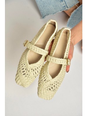 Fox Shoes Y444540004 Bej Kumaş Örgü Detaylı Kadın Babet