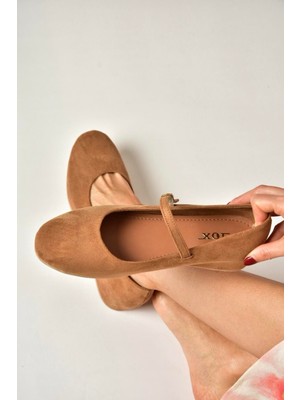 Fox Shoes Y250770702 Taba Süet Alçak Dolgu Tabanlı Kadın Ayakkabı