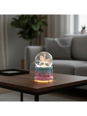 By Nevser Pilli Işıklı Müzikli Kar Küresi–at Figürlü Eğlenceli Masaüstü Biblo, LED Aydınlatmalı Dekoratif Hediyelik Kar Küresi