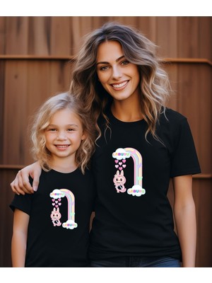 Aselinda Gökkuşağı ve Labubu Baskılı Anne-Kız Kombin Tişört (Kombin Yapmak Için 2 Ürün Ekleyiniz)