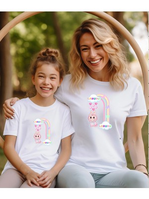 Aselinda Gökkuşağı ve Labubu Baskılı Anne-Kız Kombin Tişört (Kombin Yapmak Için 2 Ürün Ekleyiniz)