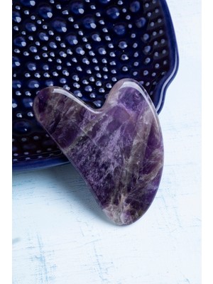 Normadia Doğal Ametist Gua Sha Taşı, Şifa ve Güzellik Için Mükemmel Seçim