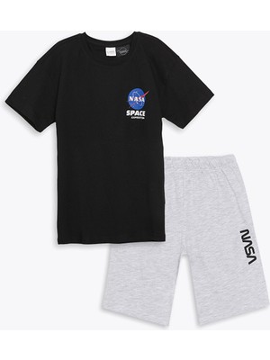 Lc Waikiki Yeni Sezon Bisiklet Yaka Nasa Baskılı Erkek Çocuk Şortlu Pijama Takımı