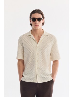 AVVA Erkek Ekru Apaj Yaka Nefes Alan Soft Touch Kısa Kol Comfort Fit Gömlek A61Y2025