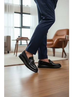 Enoch Hakiki Deri Siyah Metal Aksesuarlı Erkek Comfort Loafer
