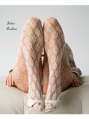 Intive Lingerie Intive Fashion Daisy Papatya Desenli Büyük Fileli Modern Ithal Külotlu Çorap
