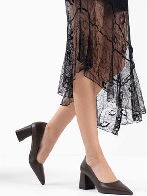 Alfaze Acı Kahve Cilt Sivri Burun Topuklu Ayakkabı