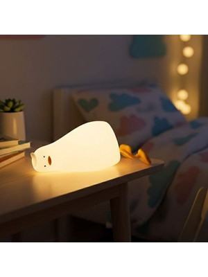 By Nevser 5 Farklı Renk Modlu Tembel Ördek Figürlü Pofuduk LED Gece Lambası–yumuşak Dokulu Çocuk Odası ve Dekoratif Şarjlı Ortam Işığı