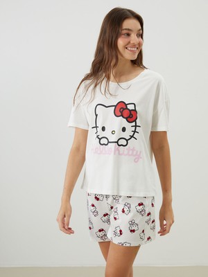 Lc Waikiki Yeni Sezon Hello Kitty Baskılı Kadın Şortlu Pijama Takımı